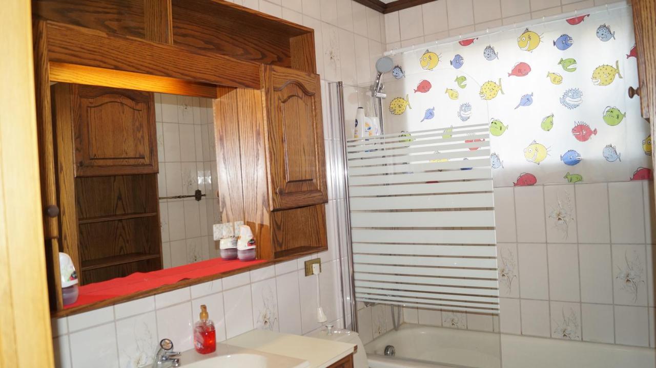 Twin Room With Shared Bathroom Njarthvik Εξωτερικό φωτογραφία