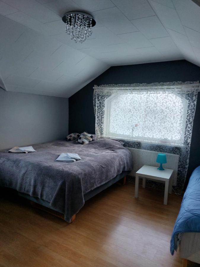 Twin Room With Shared Bathroom Njarthvik Εξωτερικό φωτογραφία