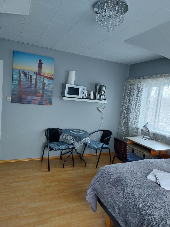 Twin Room With Shared Bathroom Njarthvik Εξωτερικό φωτογραφία